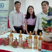 Rượu vang từ trái Thanh Long